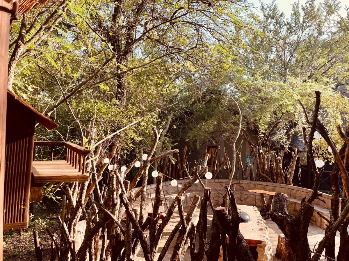 Luxe tent Nyala Luxury Safari Tents